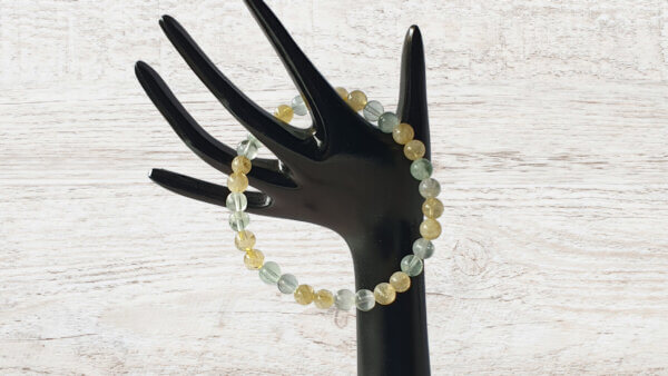 Citrine & Fluorite stretch bracelet is suitable for people who have a metal allergy.