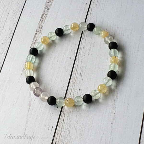 This Gemstone mix stretch bracelet is suitable for people who have a metal allergy.