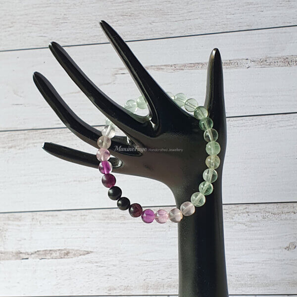 This Rainbow Fluorite gemstone stretch bracelet may be suitable for people who have a metal allergy.