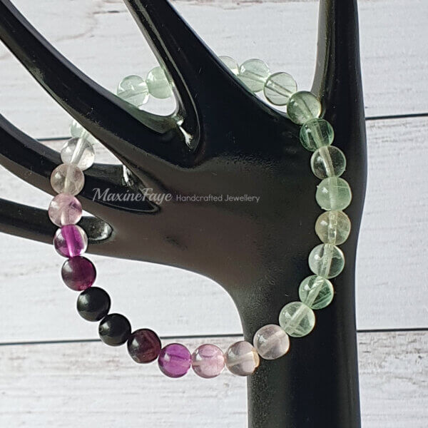 This Rainbow Fluorite gemstone stretch bracelet may be suitable for people who have a metal allergy.